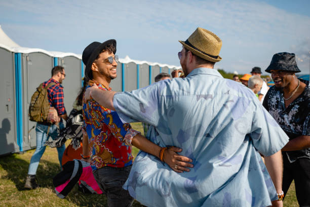 Best Affordable portable toilet rental  in Lake Hallie, WI