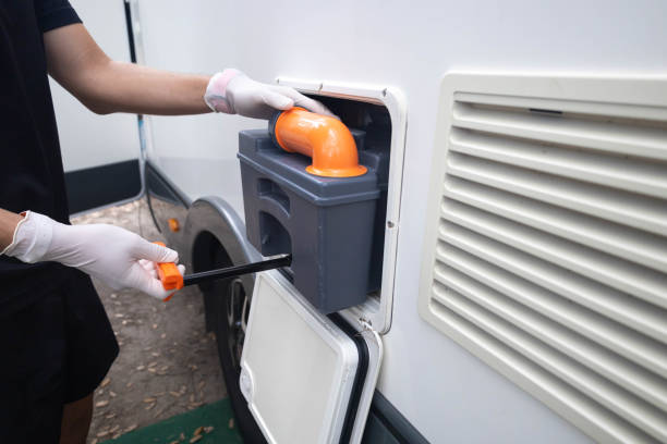 Best Portable toilet rental cost  in Lake Hallie, WI